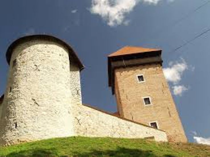 Dubovac Castle Trip Packages