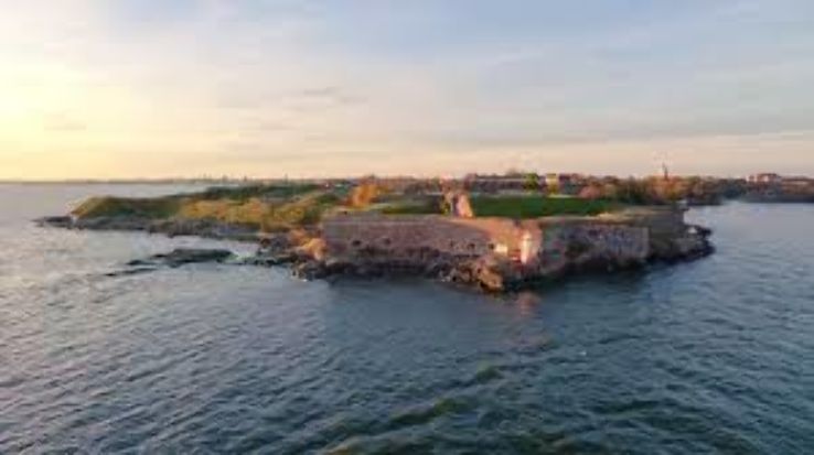 Unforgettable the Fortress of Suomenlinna Trip Packages