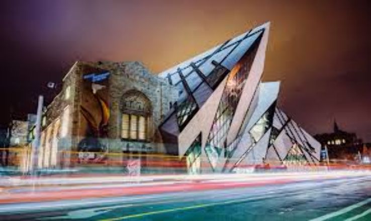 Royal Ontario Museum Trip Packages