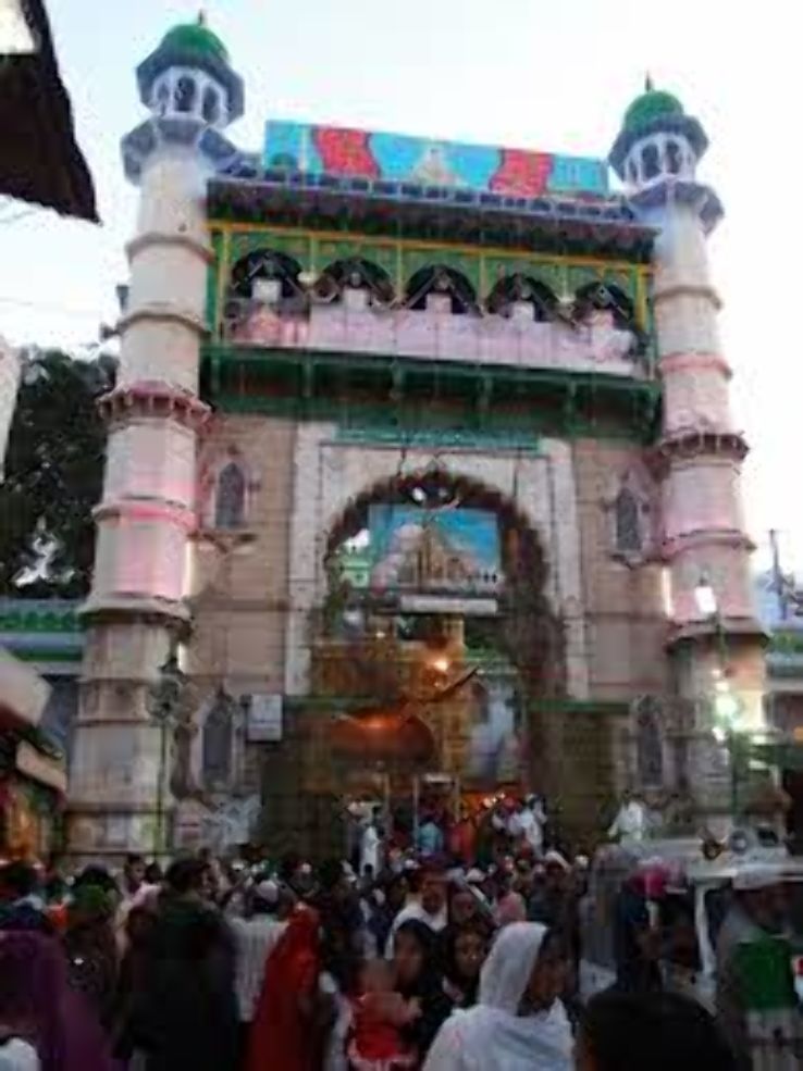 Ajmer Dargah Trip Packages