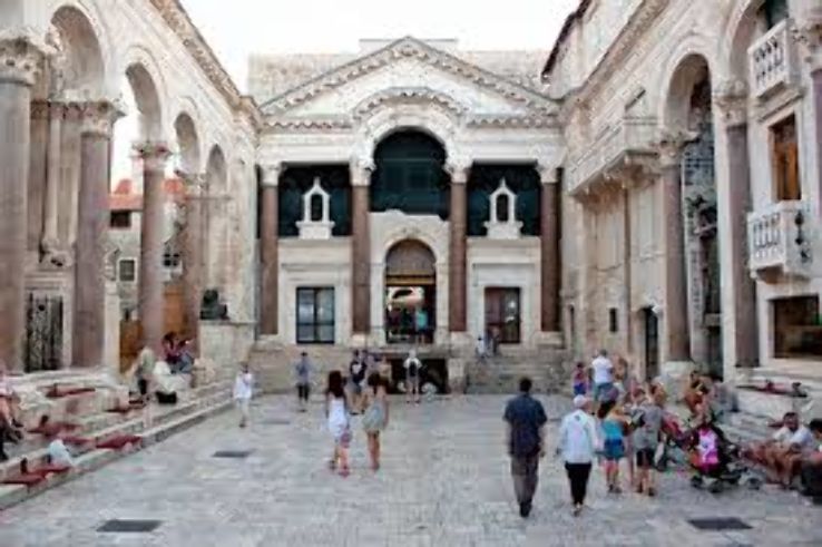 Diocletians Palace Trip Packages