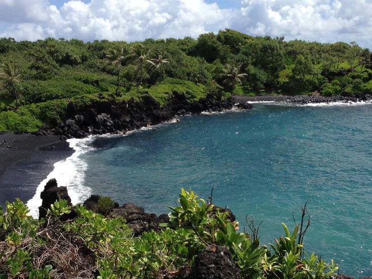 Waianapanapa Black Sand Beach Trip Packages