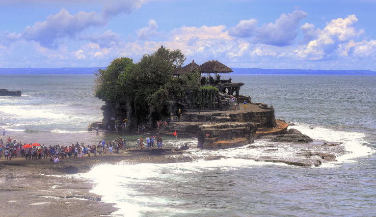 Tanah Lot Temple Trip Packages