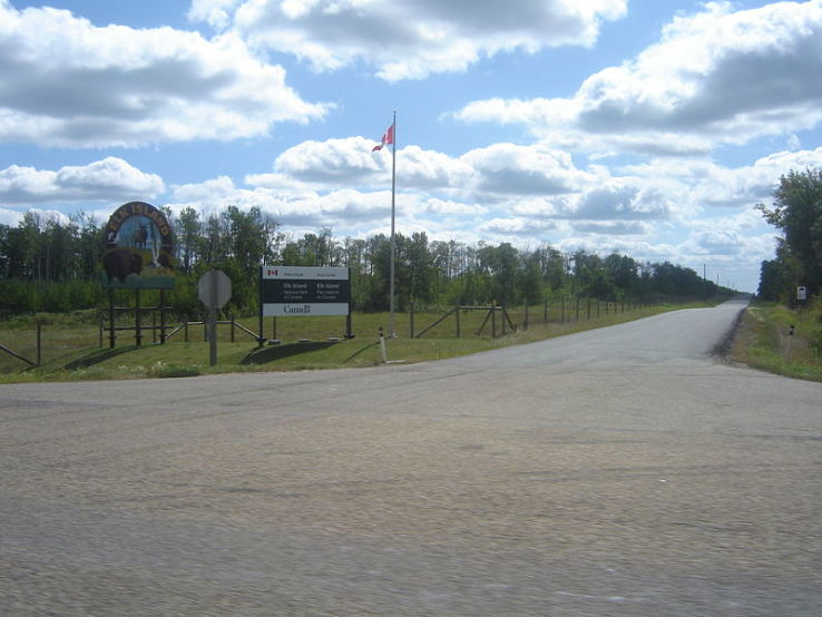 Elk Island National Park Trip Packages