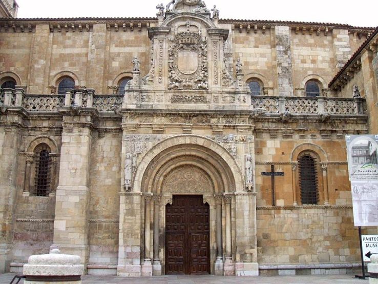 Basilica de San Isidoro Trip Packages