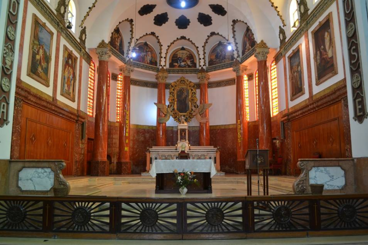Basilica of Santa Capilla Trip Packages