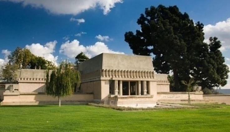 Barnsdall Art Park & Hollyhock House Trip Packages