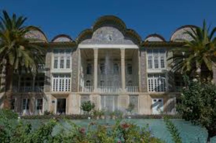 Eram Garden Trip Packages