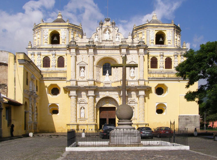 Iglesia La Merced Trip Packages