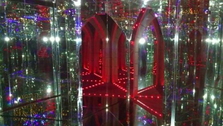 Experience 4 Days 3 Nights Marvelous and Cape_town Vacation Package