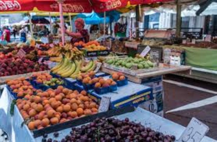 ManPiazza Della Frutta Trip Packages