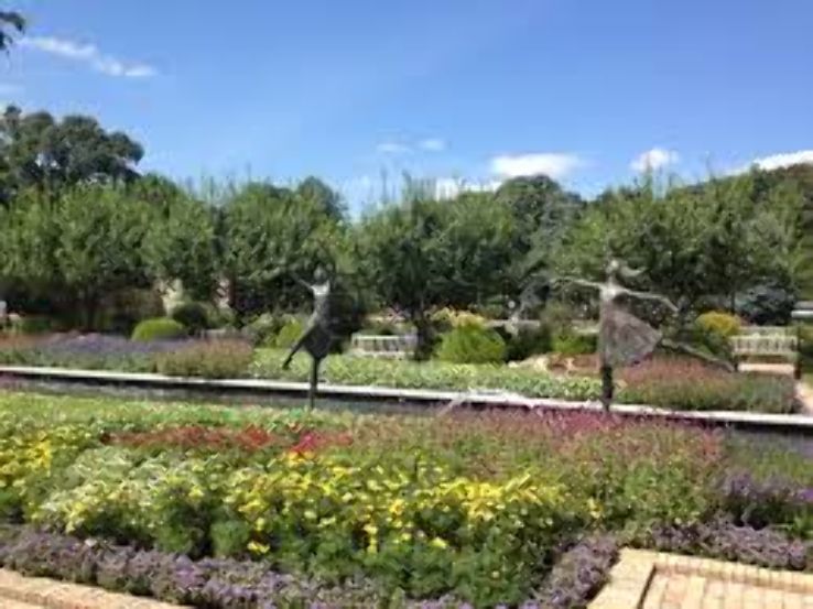 Ewing and Muriel Kauffman Memorial Garden Trip Packages