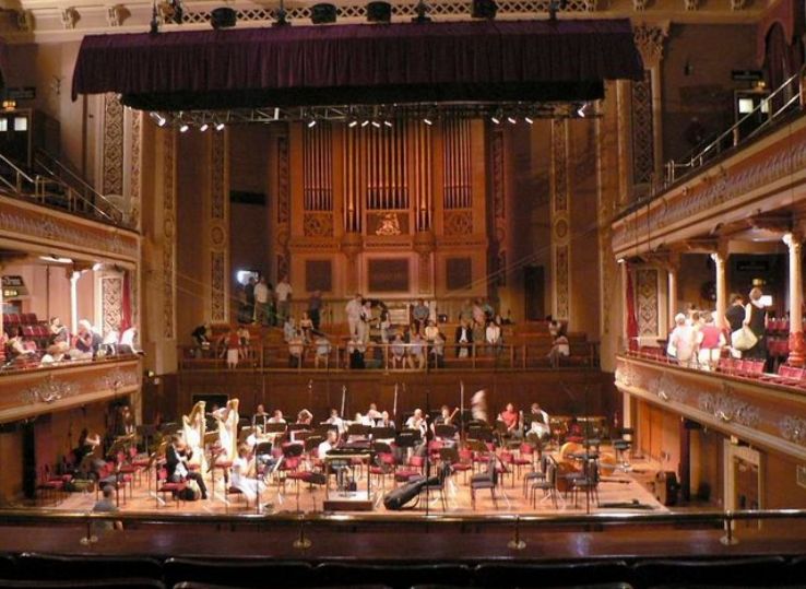 St Georges Hall Trip Packages