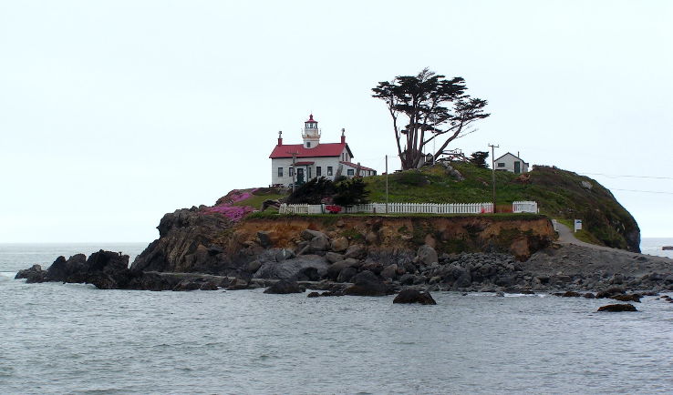 Battery Point Light  Trip Packages