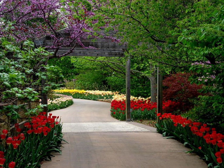 Botanica Wichita Gardens, troy, United States Of America Top