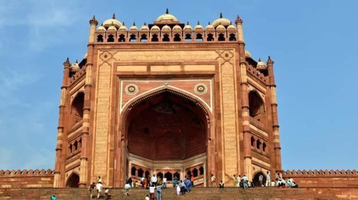 Heart-warming Fatehpur Sikri Tour Package from Delhi