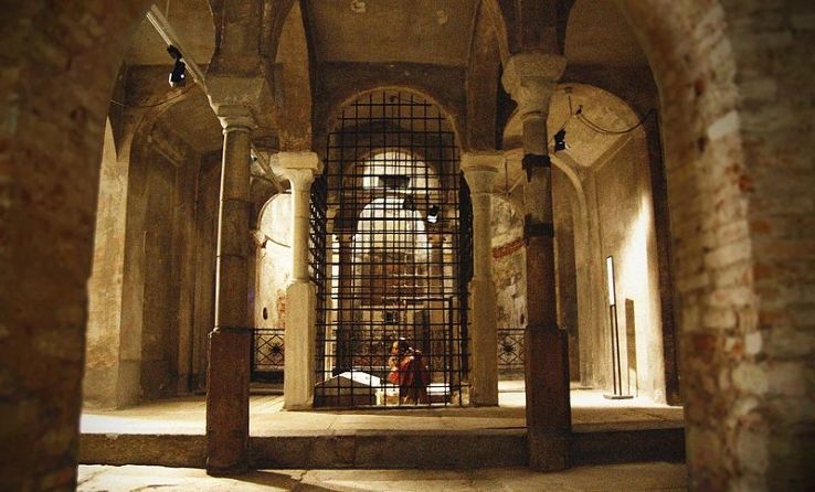 Cripta del Santo Sepulcro Trip Packages