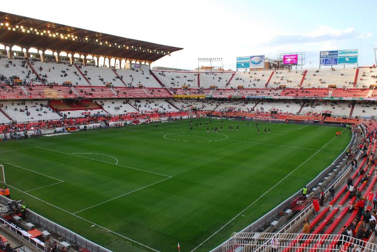 Ramon Sanchez-Pizjuan Stadium Trip Packages