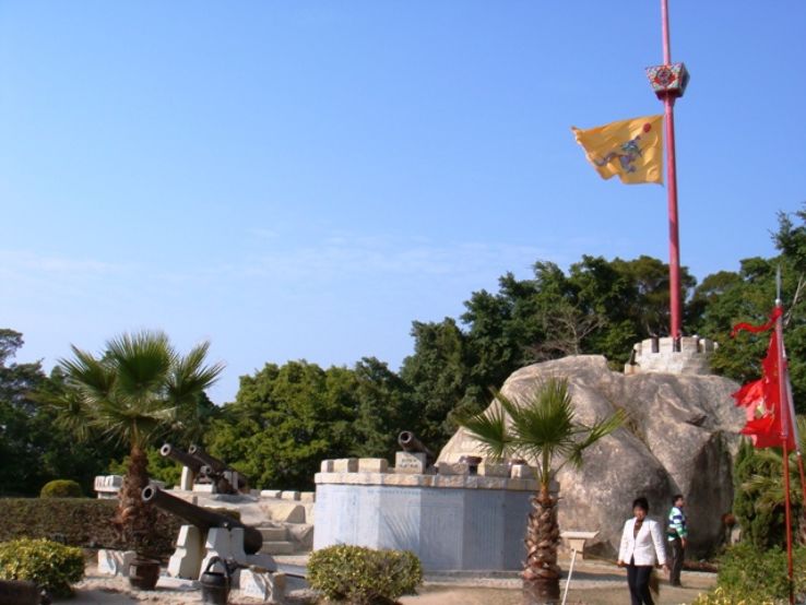 Hulishan Fortress Trip Packages