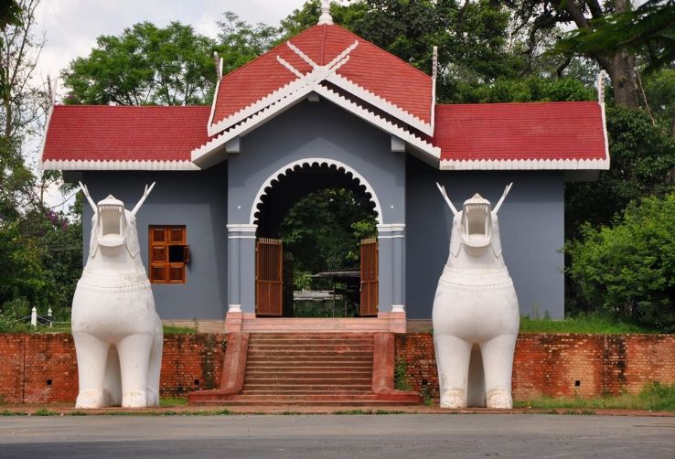 Kangla Fort Trip Packages