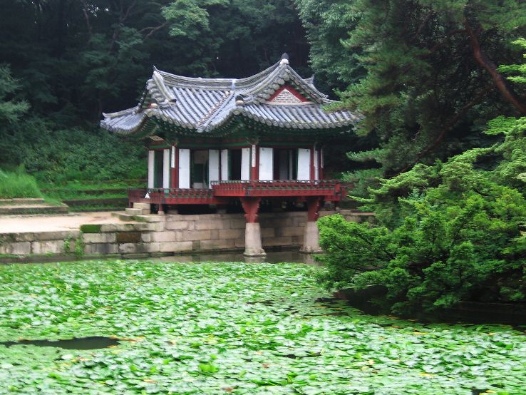 Changdeokgung Trip Packages