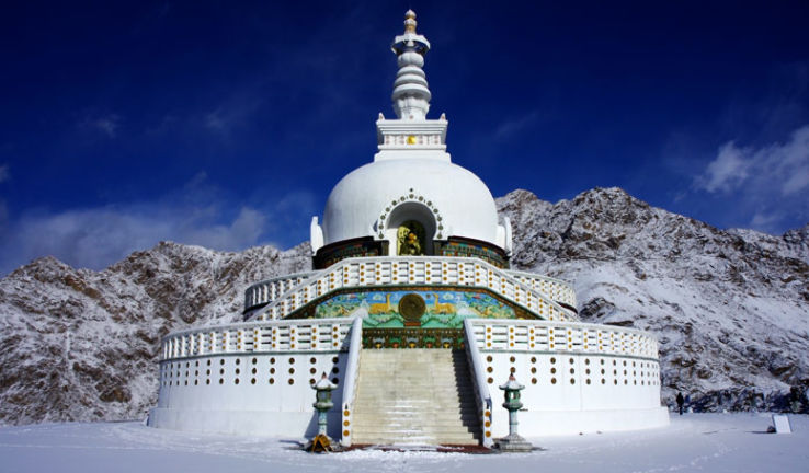 Experience 4 Days 3 Nights Leh Romantic Trip Package