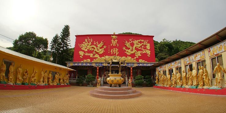Ten Thousand Buddhas Monastery Trip Packages