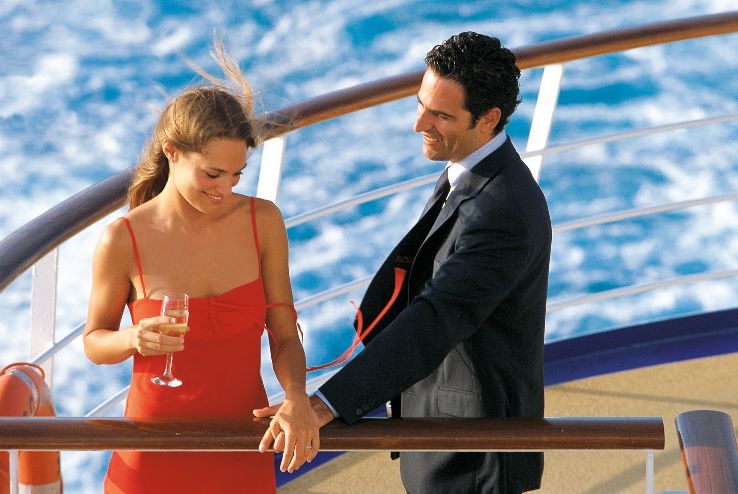 A Romantic Dinner on a Cruise in Mumbai Trip Packages