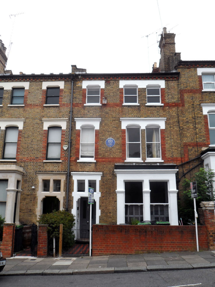 KRISHNA MENON MUSEUM & ART GALLERY  Trip Packages