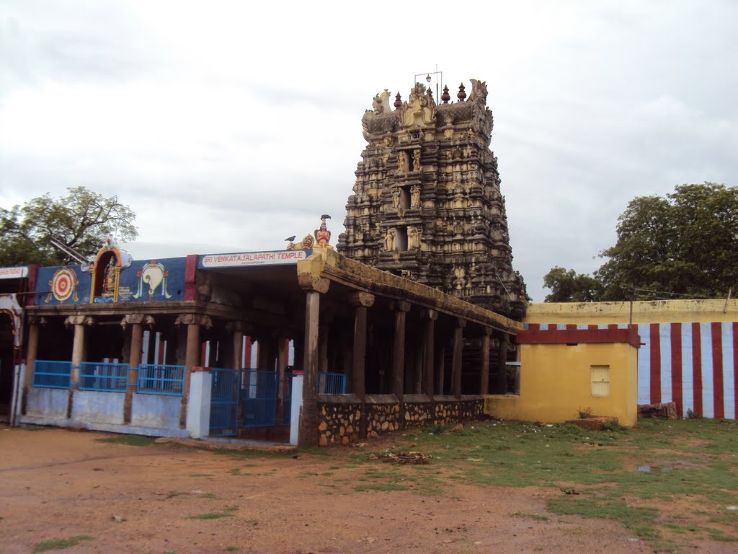 Krishnapuram Venkatachalapathy Temple Trip Packages