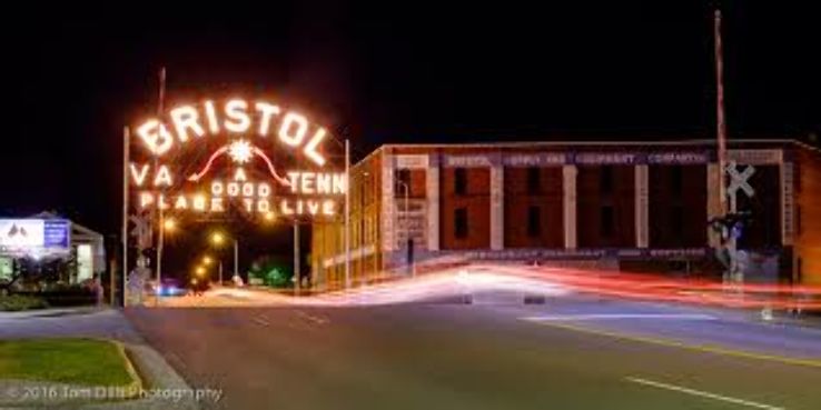 Bristol Virginia-Tennessee Slogan Sign Trip Packages
