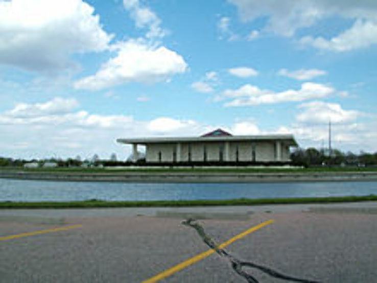 Stuhr Museum Trip Packages