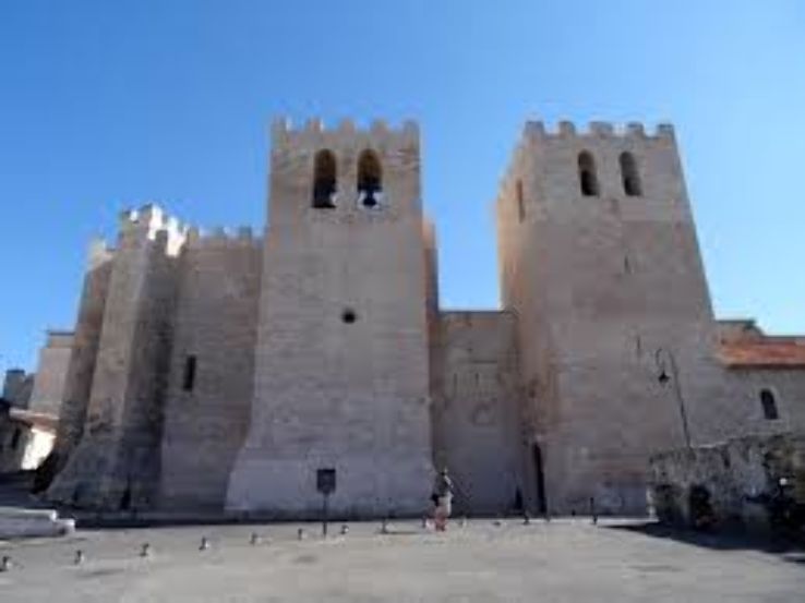 Abbey of Saint Victor de Trip Packages