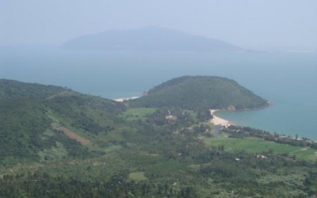 Ride Through Hai van Pass Trip Packages