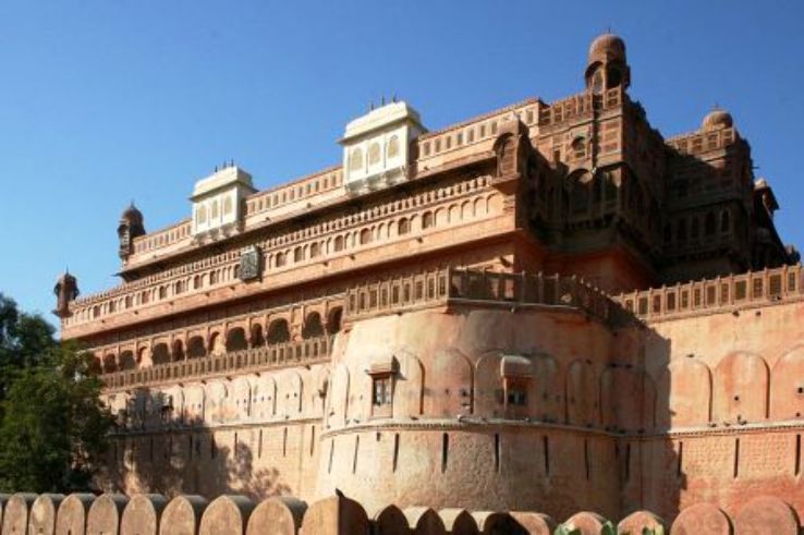 Allahabad Fort Trip Packages