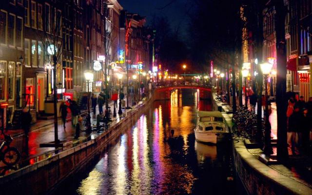 A day trip to Amsterdam Trip Packages