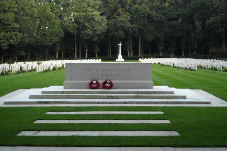 Arnhem Oosterbeek War Cemetery Trip Packages