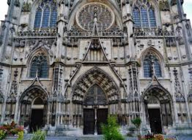 Toul Cathedral Trip Packages