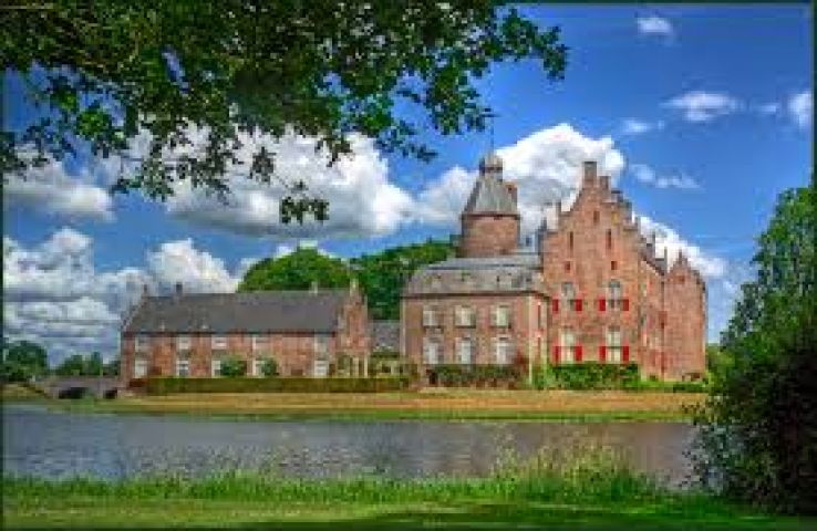 Rechteren Castle Trip Packages