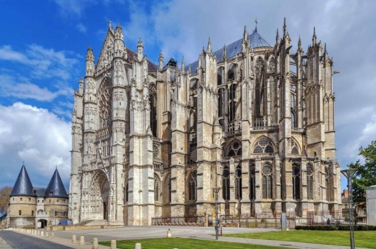 Beauvais Cathedral Trip Packages