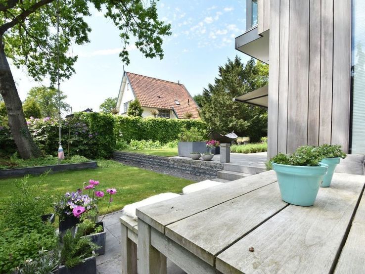 Gemeentemuseum Het Sterkenhuis  Trip Packages