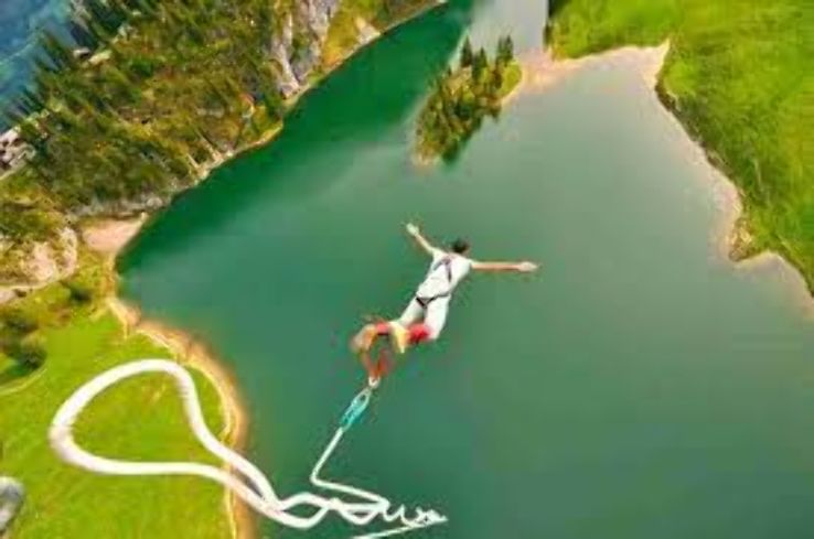 Bungee Jumping Trip Packages