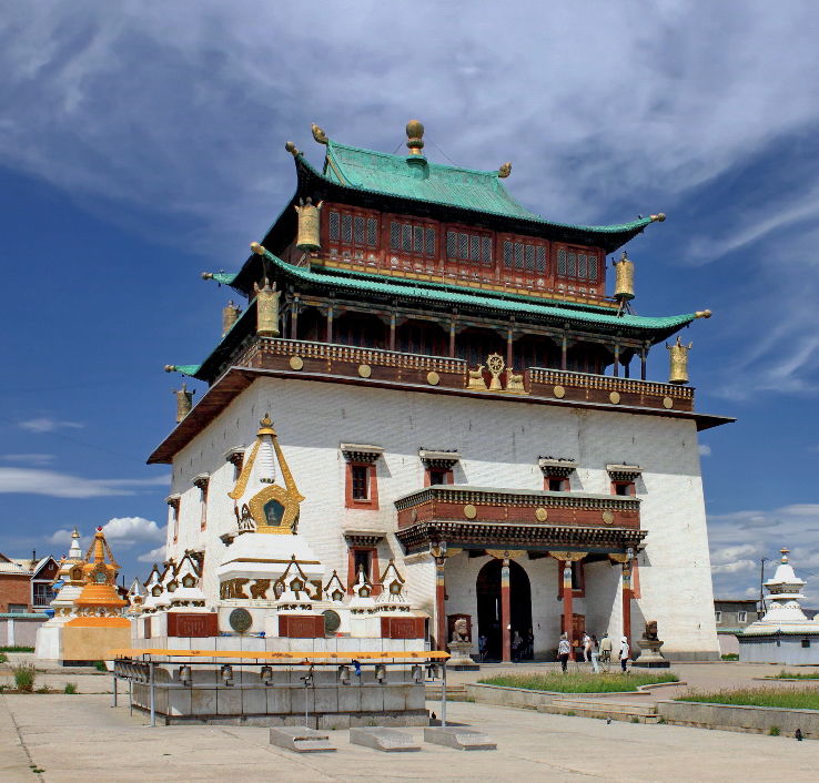 Gandantegchinlen Monastery Trip Packages