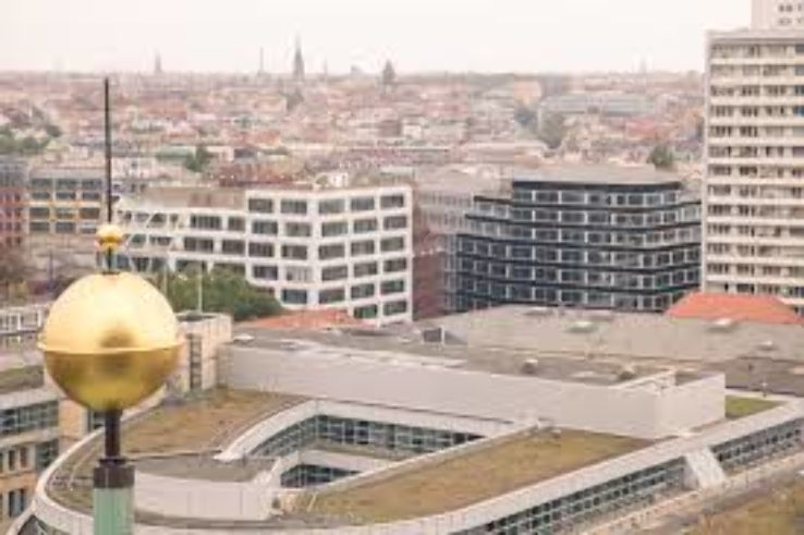 Family Getaway 5 Days Berlin, Hamburg and Cologne Tour Package