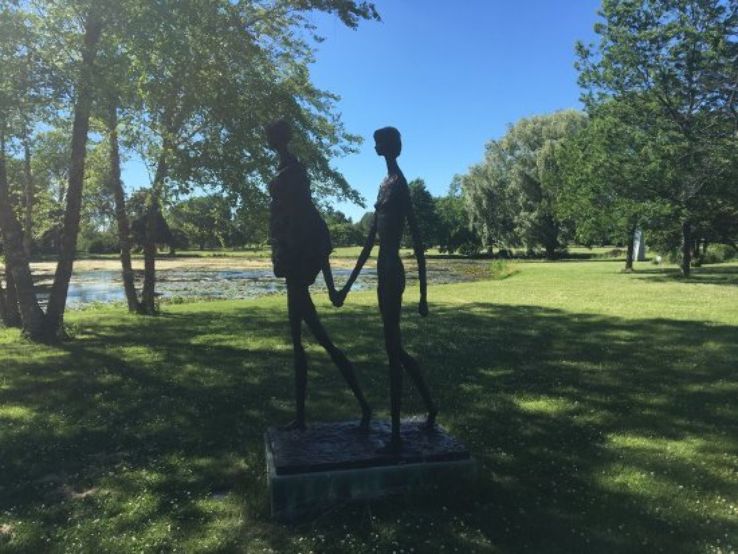 Lynden Sculpture Park  Trip Packages