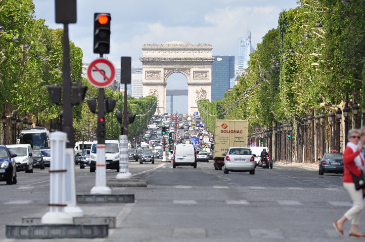 Champs Elysees Trip Packages
