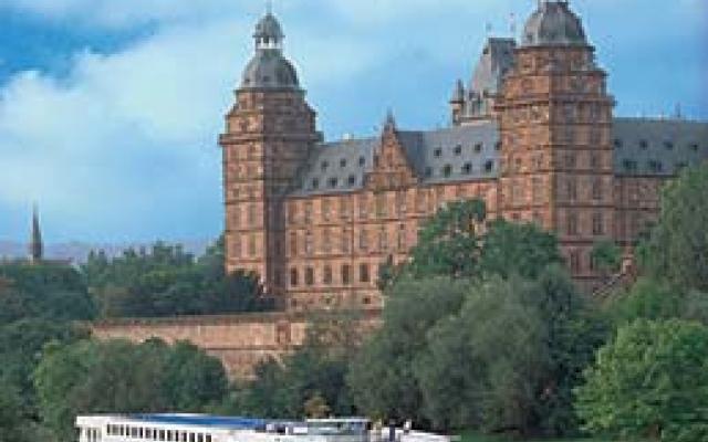 Cruising Along In Austria Trip Packages