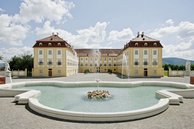 Schloss Hof Trip Packages