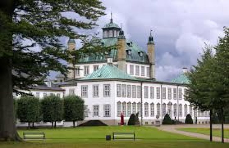 Fredensborg Palace Trip Packages