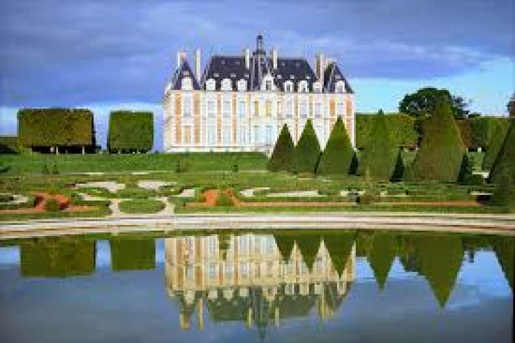 Chateau de Sceaux Trip Packages